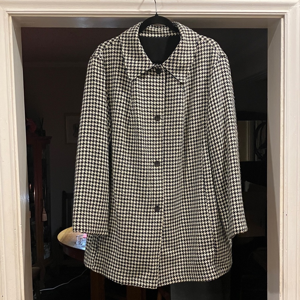 Classic Houndstooth Pea Coat